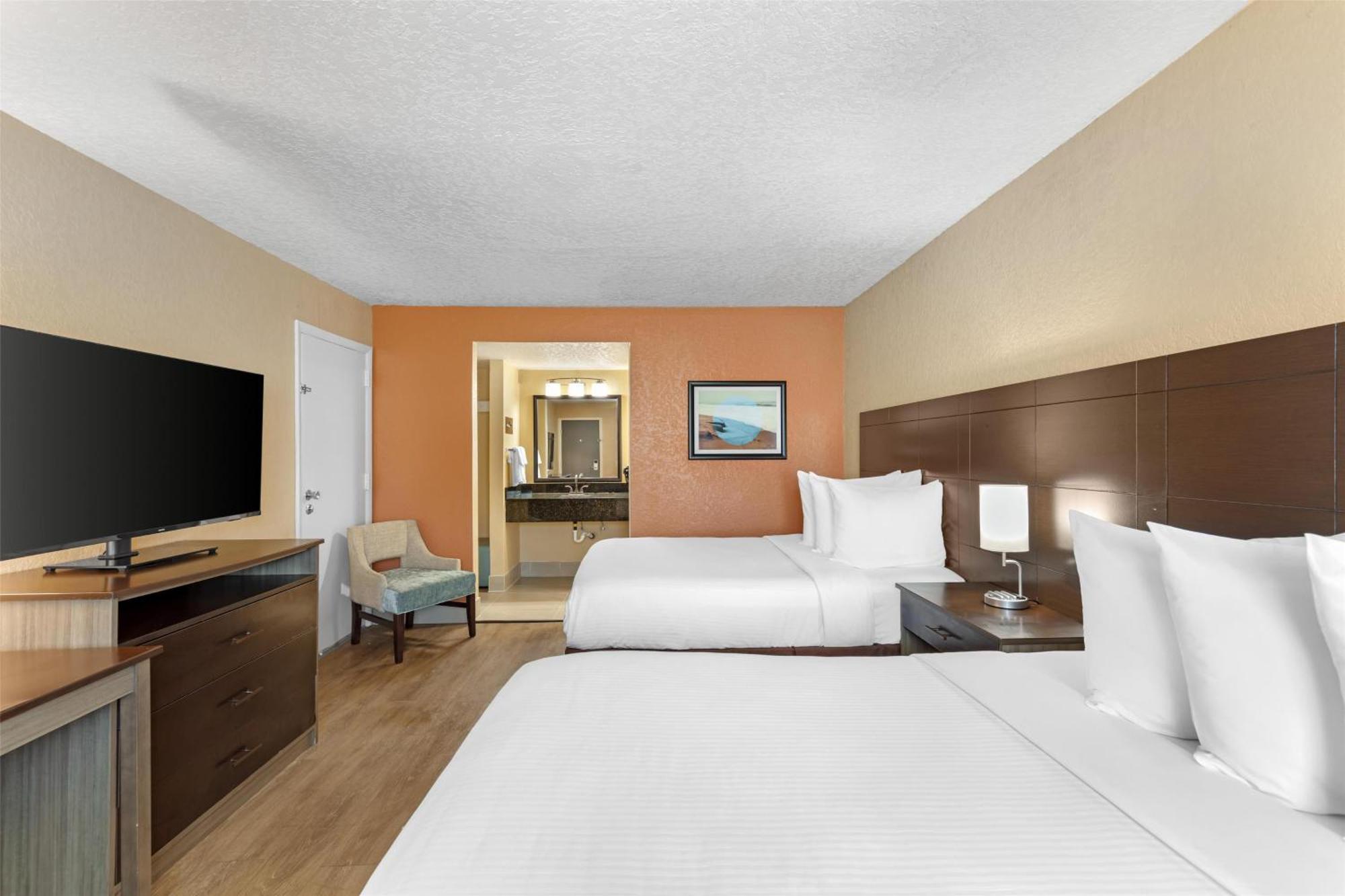 Double Room with Two Double Beds - Non-Smoking,1689828924:JPEG